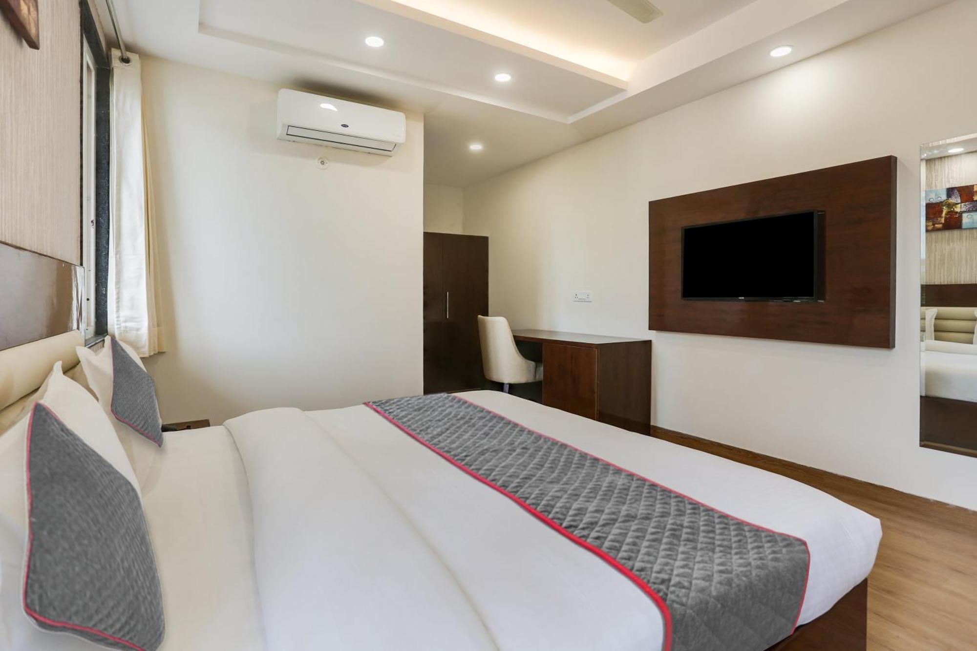 Townhouse The Adore Inn Gurgaon Exterior photo