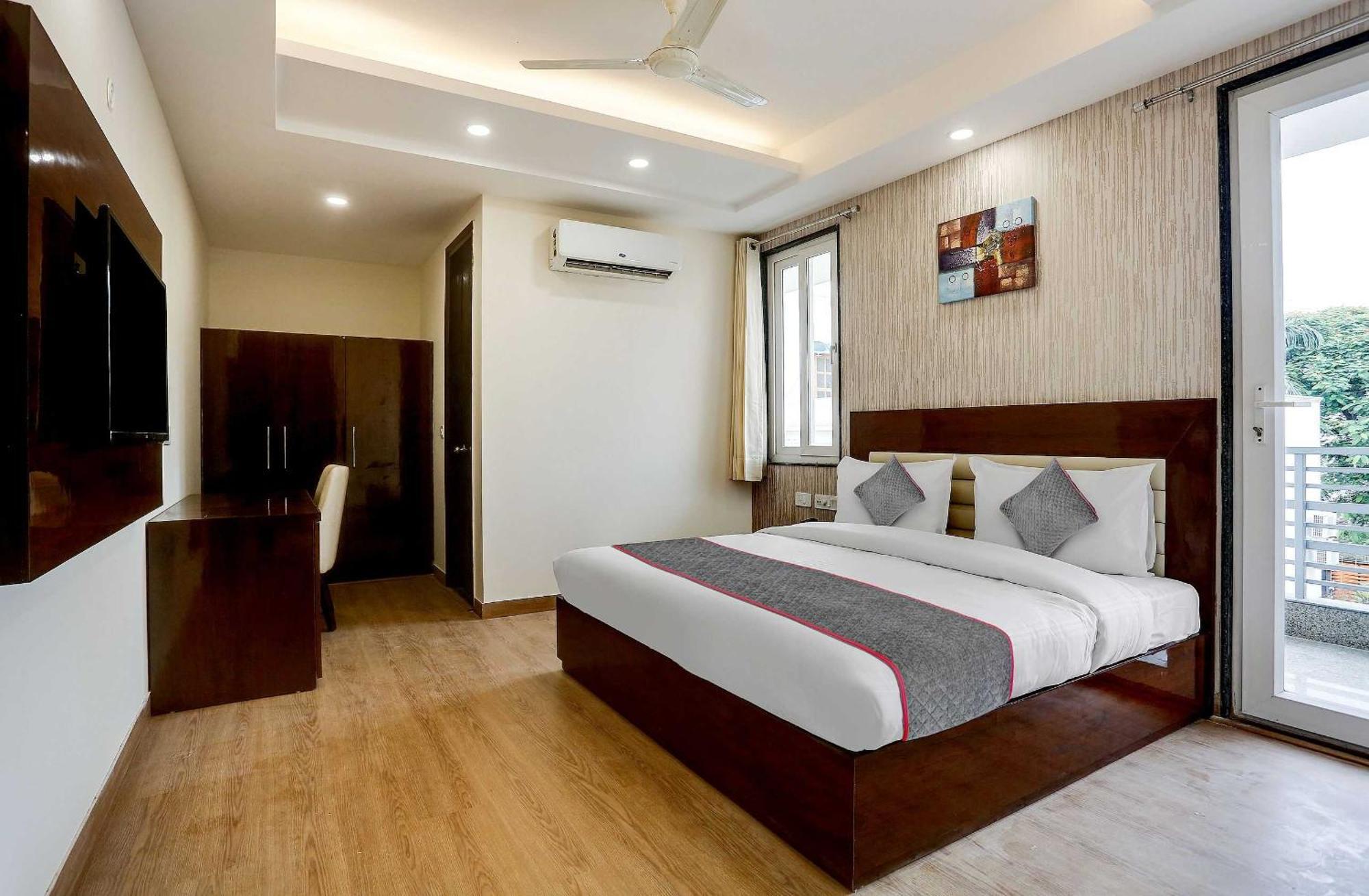 Townhouse The Adore Inn Gurgaon Exterior photo